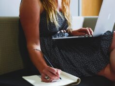 How to Start Freelancing With No Experience in 2025