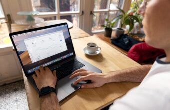 How I Made $5,000/Month on Fiverr: Complete Breakdown